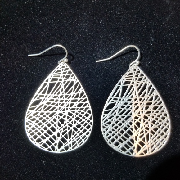 Swanky Coconut Jewelry - 🔥LAST CHANCE - DONATING 1/01/24